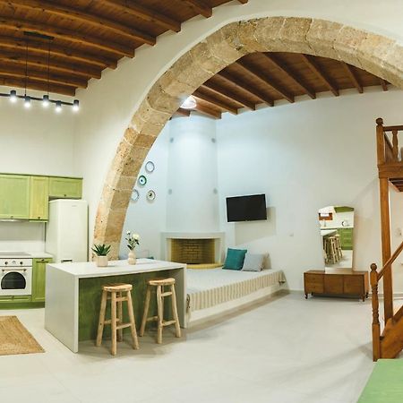 Aesthisis Sensational Accommodation Archangelos อาร์คานเยโลส ภายนอก รูปภาพ